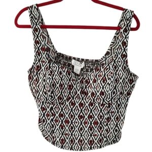 L.I.F.E. Diamond Patterned Crop Top